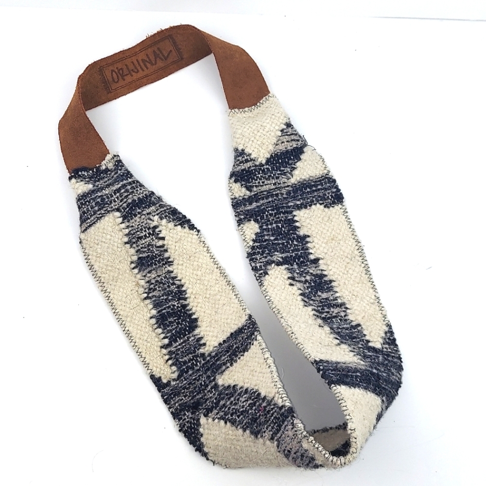 Orijinal Kilim Wide Textile and Leather Necklace Natural Ivory Black